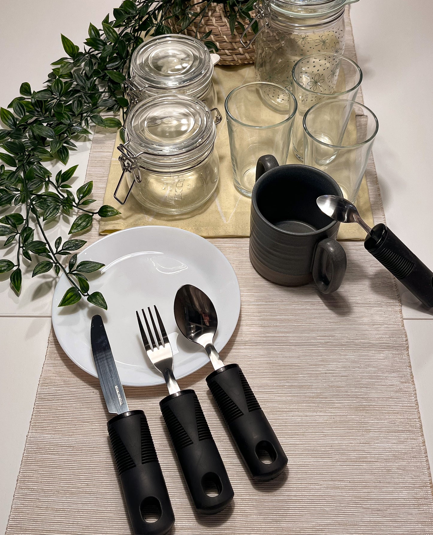Adaptive Non Weighted Utensils